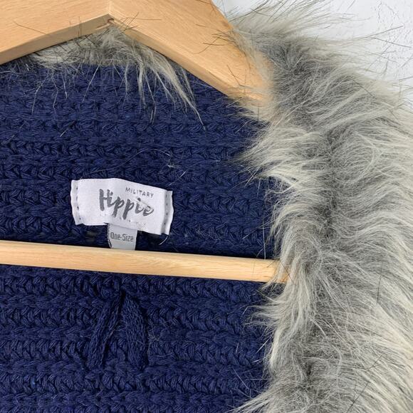 Felicity Faux Fur Batwing Cardigan Dark Blue MILITARY HIPPIE - Picture 5 of 6